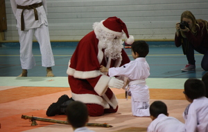 Le Père Noël superstar