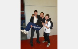 512244b69bded_LORS des equipe minimes 2011.JPG